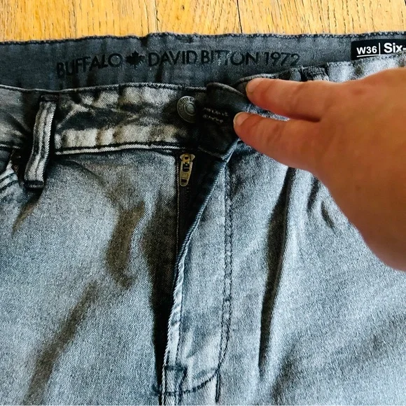 NWT Buffalo David Bitton Men's Grey Sanded Six-X Straight Stretch Jeans 36x30 - Picture 4 of 11